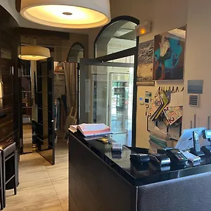 https://molo73.it-tuscanyhotel.com